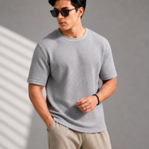 leevara essential tee (copy)